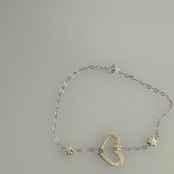 925 sterling Silver Heart Link Bracelet with Clover Accents
